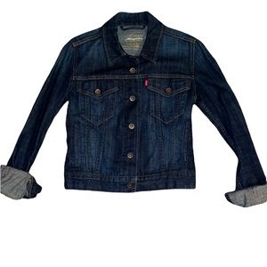 Levi’s small denim jean jacket gold imprinted label women’s dark wash coat